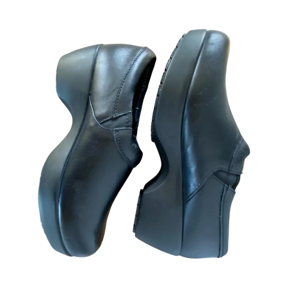 SR Max Geneva Womens Non Slip Work Clogs Nurse Restaurant Kitchen Slip Resistant - Picture 2 of 8